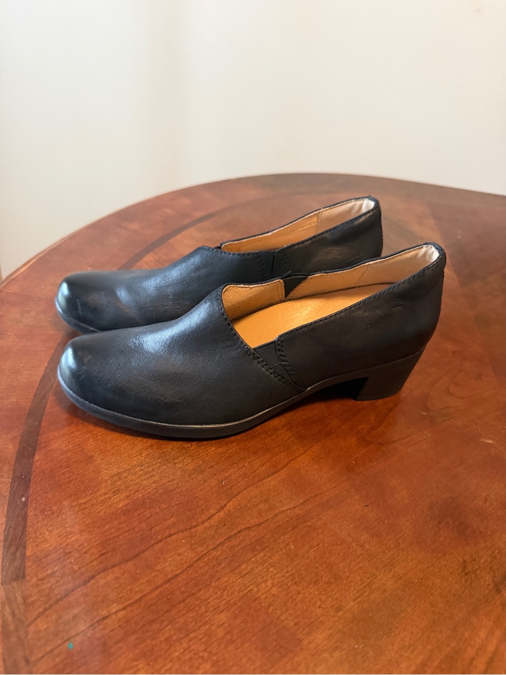 Dansko Black Leather Camdyn Clogs Size 39 US 8.5 Burnished Nubuck Slip on Shoes